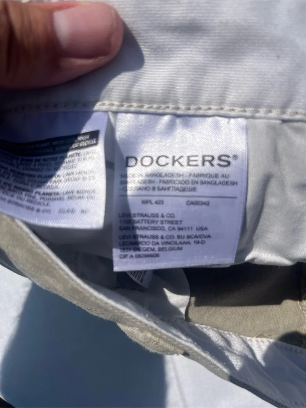 Dockers Men's Flat Front Shorts in Khaki